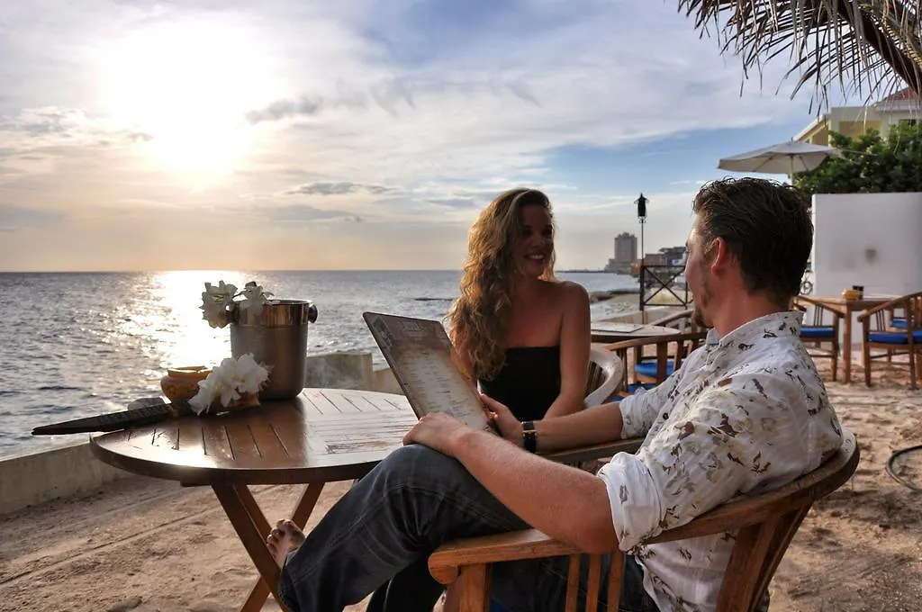 Hotel Scuba Lodge & Suites Willemstad