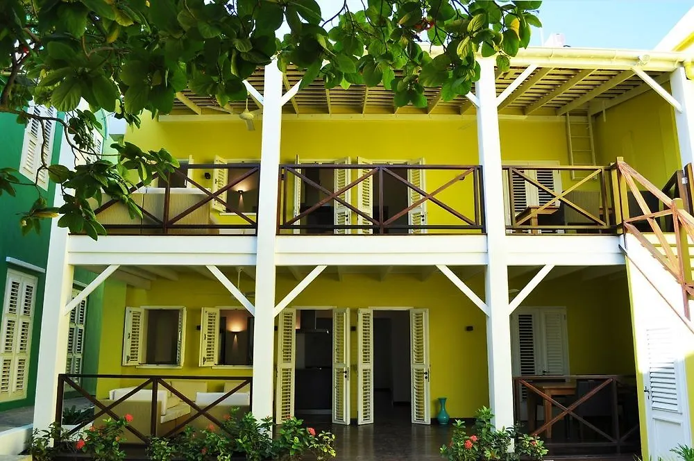 Scuba Lodge & Suites Willemstad Hotel