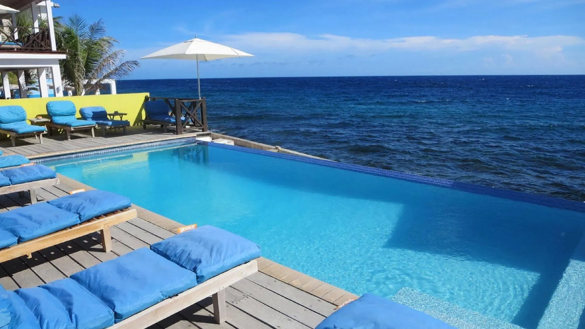 Scuba Lodge & Suites Willemstad