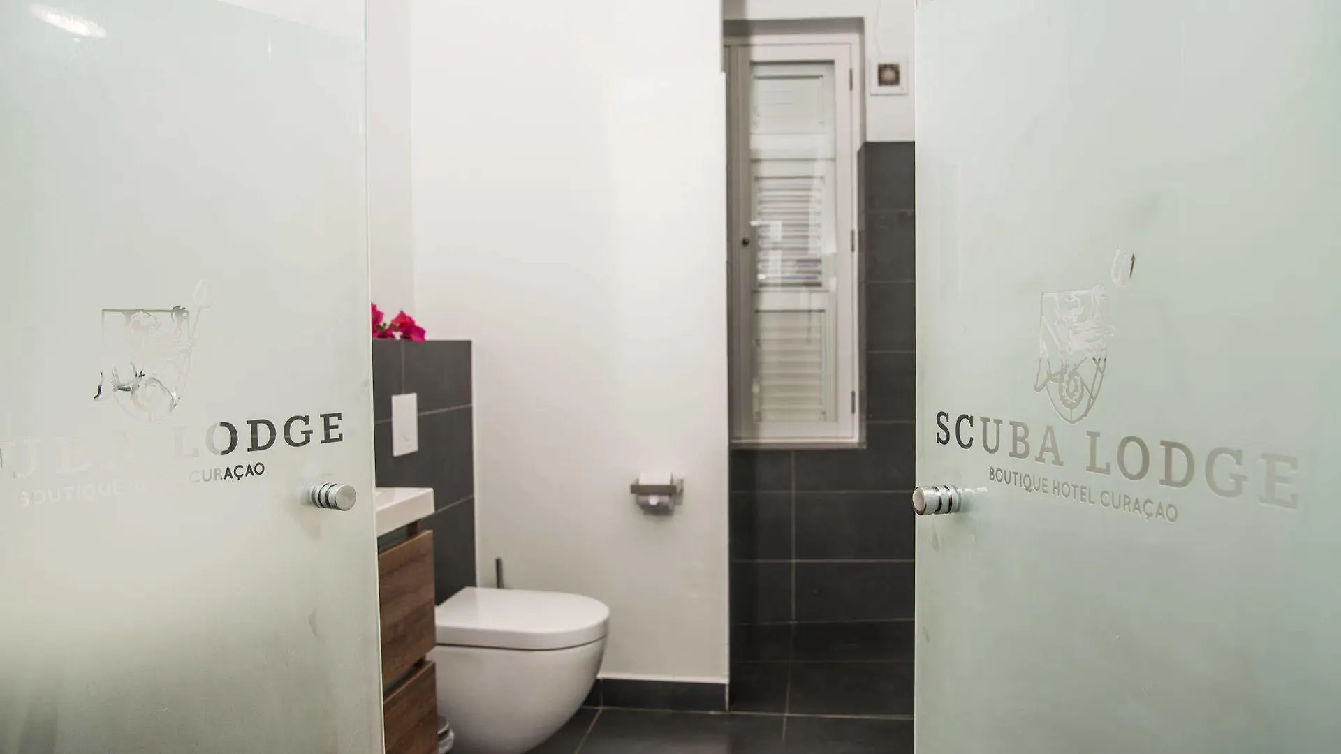 Scuba Lodge & Suites Willemstad 4*,